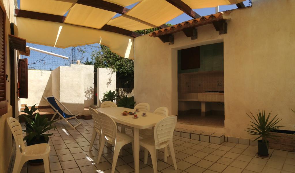 La Torretta Villa Favignana Room photo